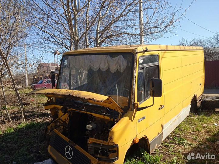 Мерседес Т2, 508 -710по запчастям, в разборе