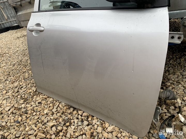 Toyota corolla 150 дверь передняя правая