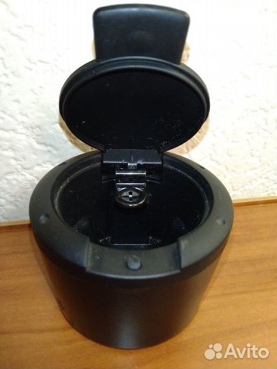 Пепельница в автомобили