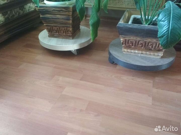 Подставка для цветов напольная