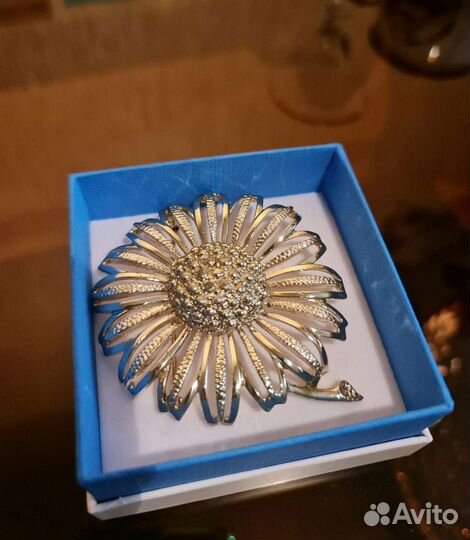 Редкая брошь Sarah Coventry pearl