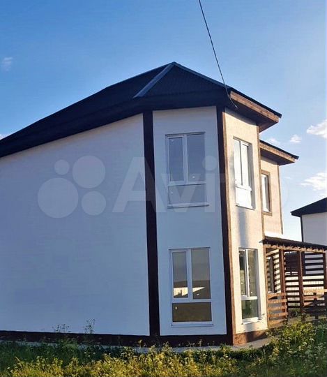 Коттедж 154 м² на участке 8 сот.