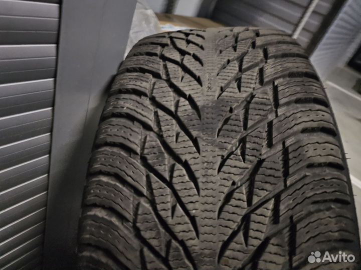 Nokian Tyres Hakkapeliitta R3 SUV 285/45 R22