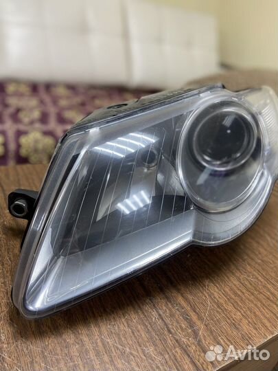 Фара левая Volkswagen Passat B6 галоген аналог