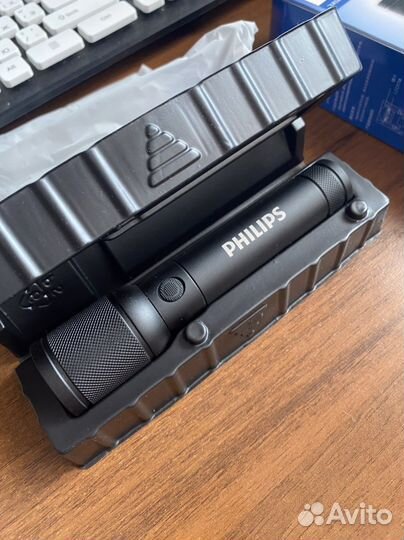 Фонарик LED Philips 1000 lumen оригинал