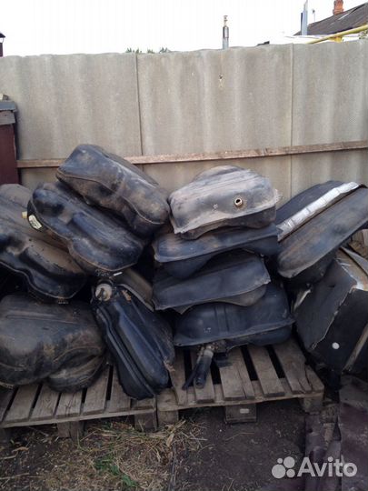 Бак топливный Мерседес W219 Mercedes w220 w215