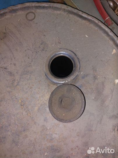 Бочка 200 литров металлическая,толстостенная