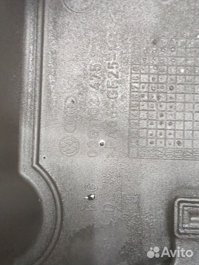 Крышка клапанная двс Audi A3 (8P), 2006