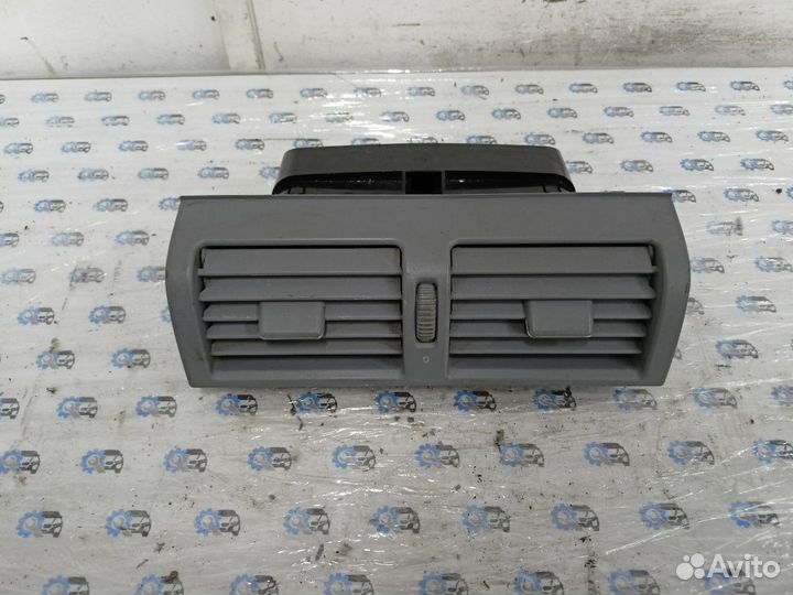 Дефлектор воздушный Mercedes E220 W210 611 2001