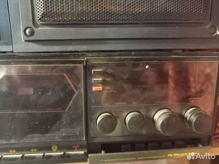 Кассетный магнитофон