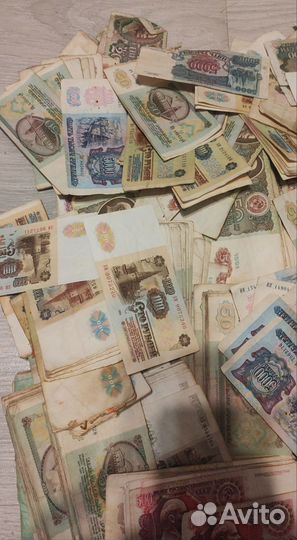 2000 штук банкнот крупных номиналов