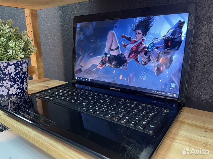 Ноутбук Lenovo / 15.6