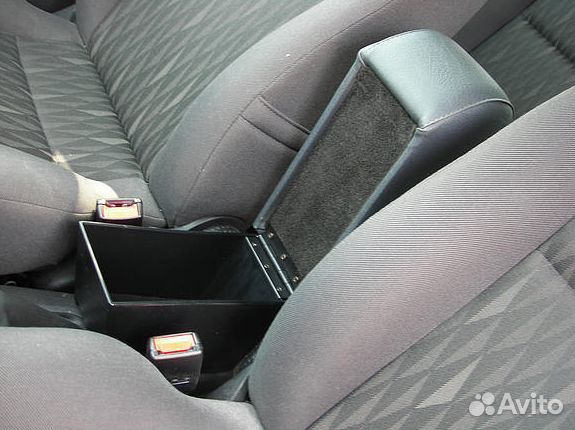 Подлокотник Ford Focus 1