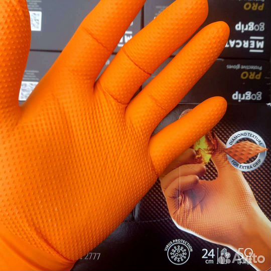 Перчатки хозяйственные нитриловые High Risk