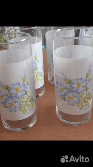 Новые стаканы для сока и воды