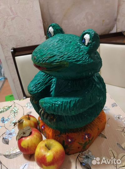 Фигурки из дерева