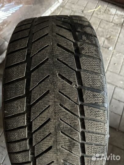 Continental ExtremeContact DW 235/40 R19