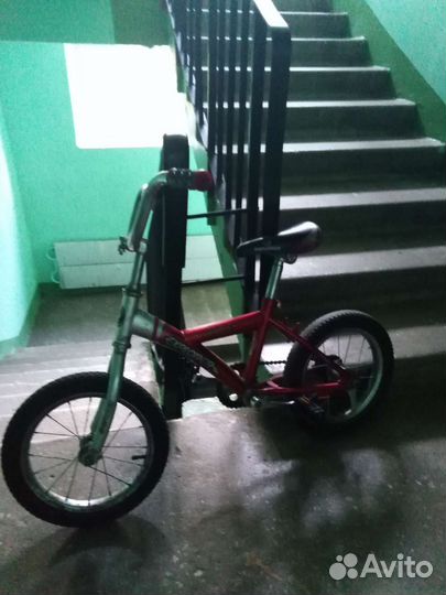 Детский велосипед 4-х колесный 