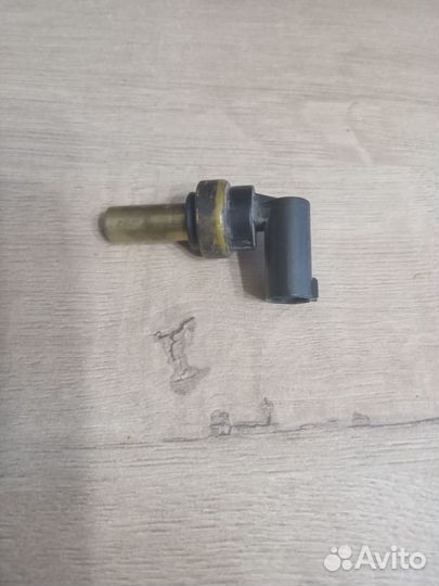 Датчик температуры охлаждающей жидкости