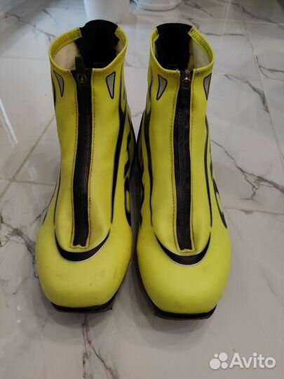 Лыжные ботинки one way