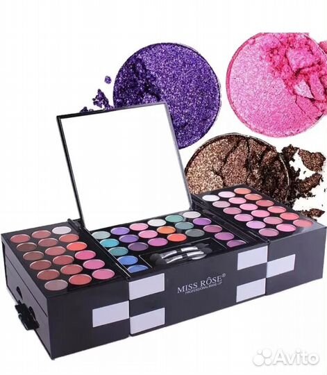 Набор декоративной косметики новый подарочный