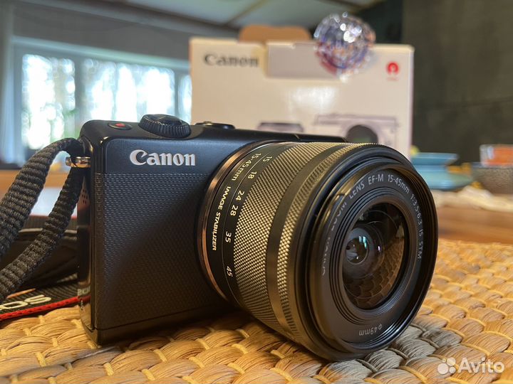 Canon EOS M100 black kit