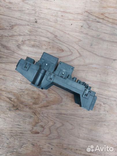 Блок реле Toyota Estima 3 ANF10 2007 G92Z1-28010