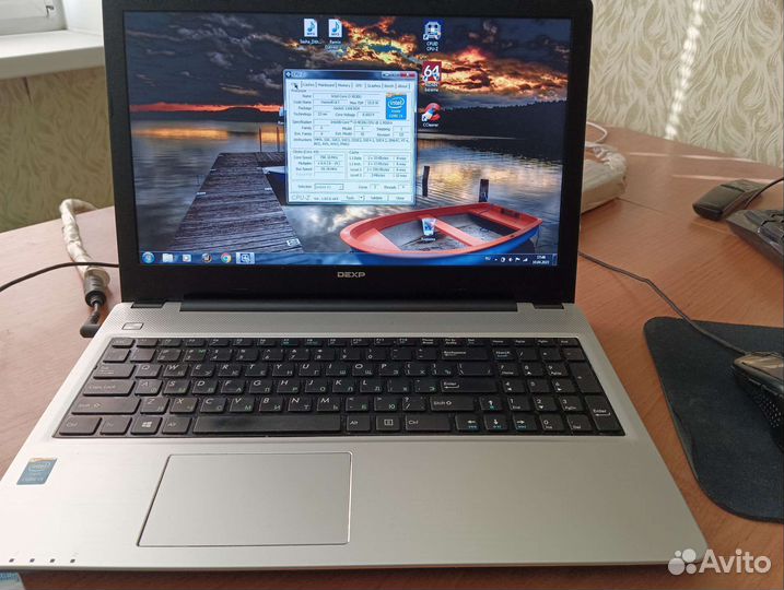Ноутбук Dexp i3