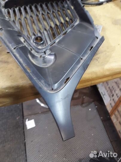 Ауди ку8 Решетка бампера правая Audi Q8 2018-23