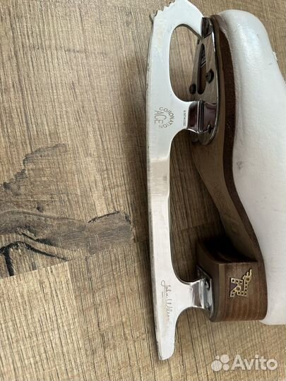 Фигурные коньки risport RF3 pro 240