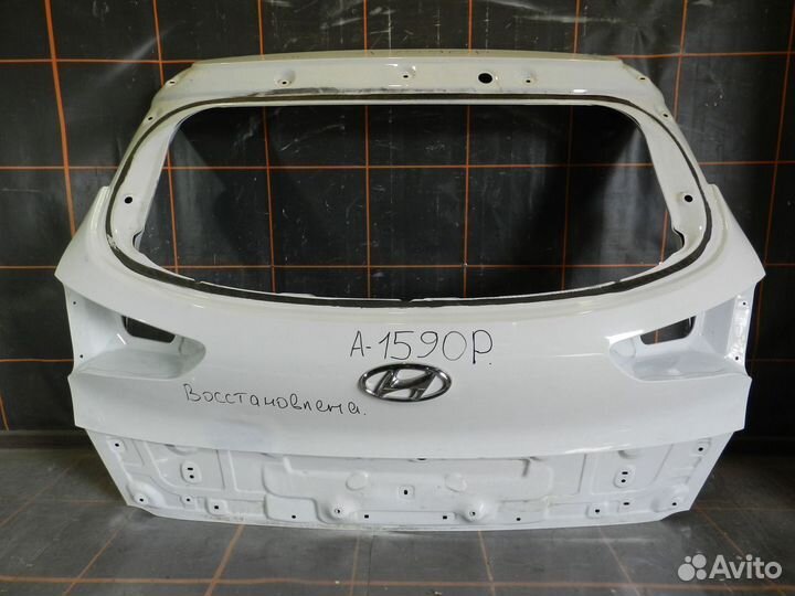 Дверь багажника - Hyundai Tucson 3
