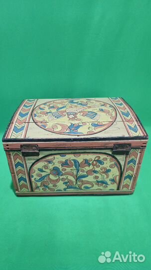 Сундук деревянный старинный 