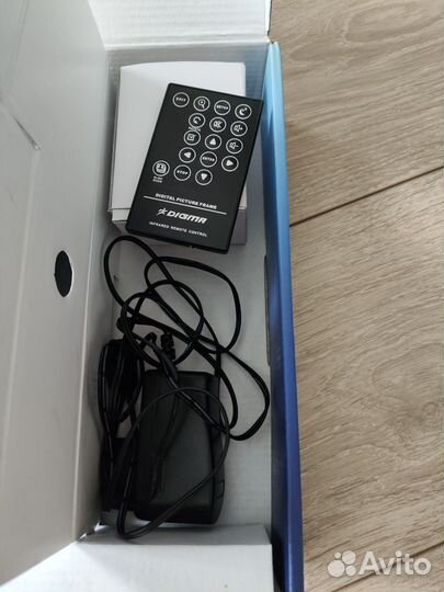 Фоторамка цифровая Digma PF-802