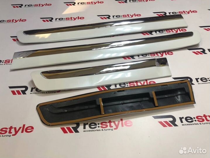 Молдинги дверей Lexus LX570 2012-2015 г B609
