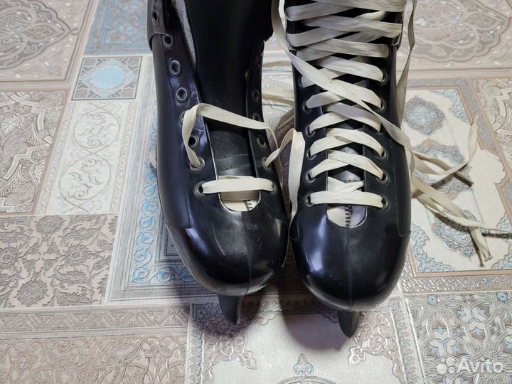 Коньки хоккейные Salvo