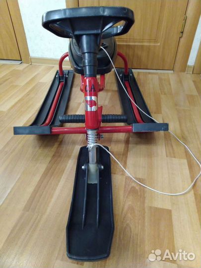 Детский снегокат бу