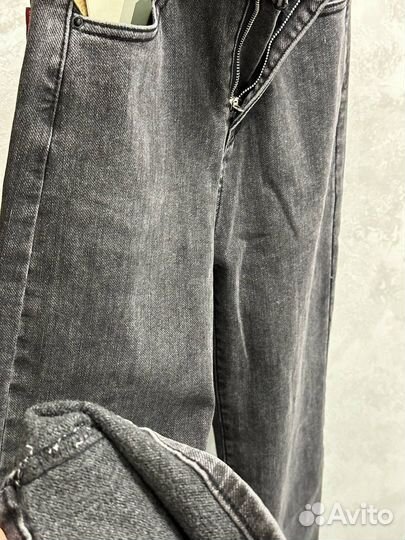 Джинсы трубы