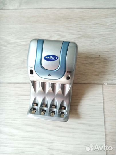 Зарядное устройство для батареек KOC515