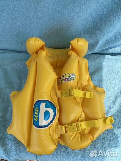 Жилеты для плавания