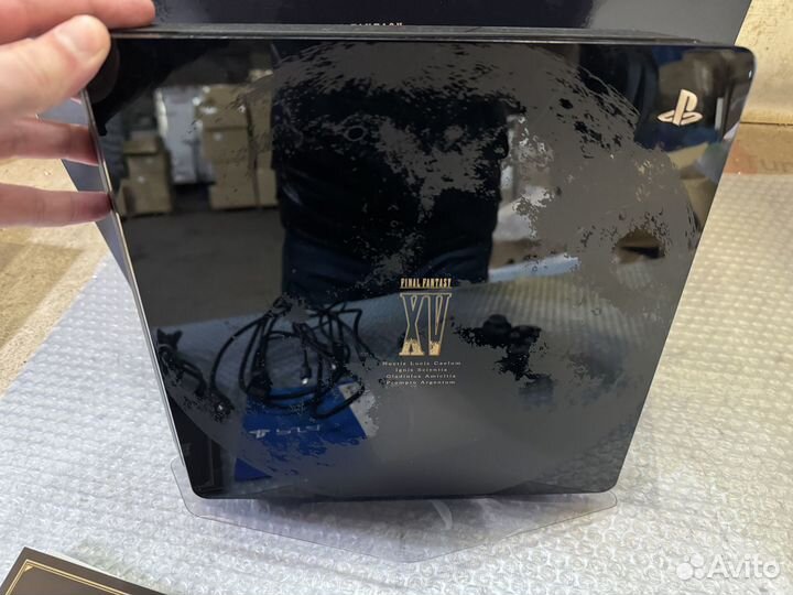 Playstation 4 1TB PS4 limited edition Final Fantac