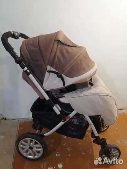 Прогулочная коляска лето-зима