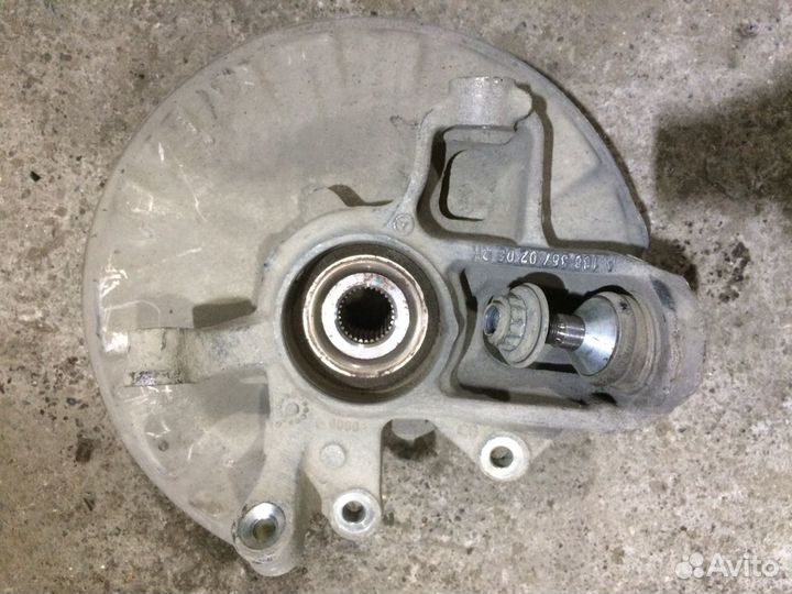 Задняя цапфа Mercedes GLE W166