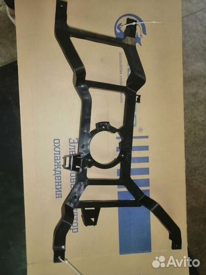 Рамка вентилятора Рено.Ларгуг LFS0955