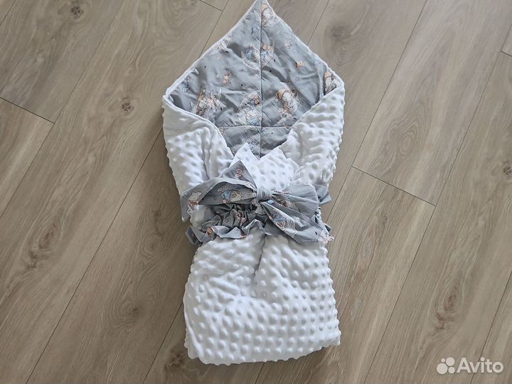 Конверт на выписку с шапочкой весна