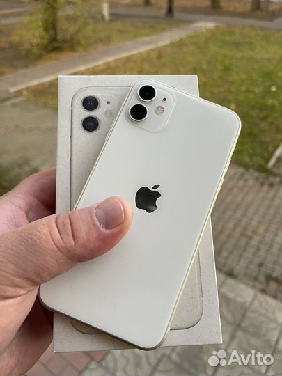 iPhone 11, 64 ГБ