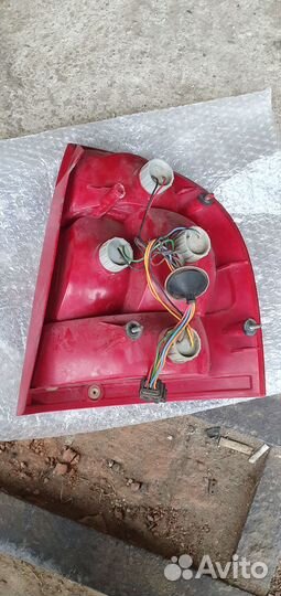 Задний левый фонарь калина седан