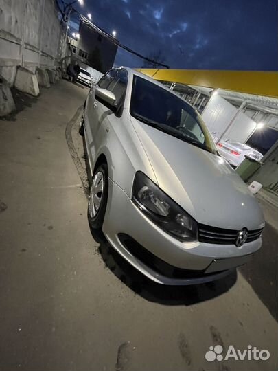 Volkswagen Polo 1.6 AT, 2011, 200 000 км