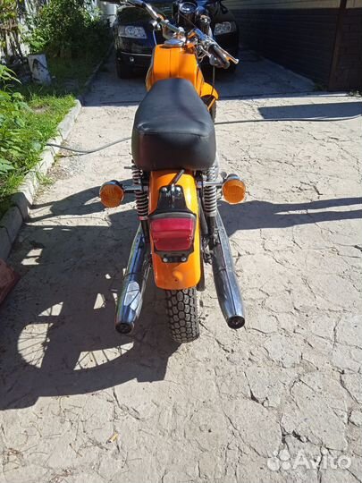 Продам мотоцикл чезет