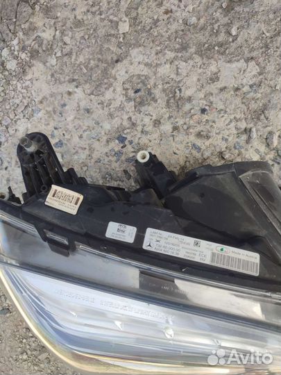 Фара передняя правая на Мерседес GLK 204