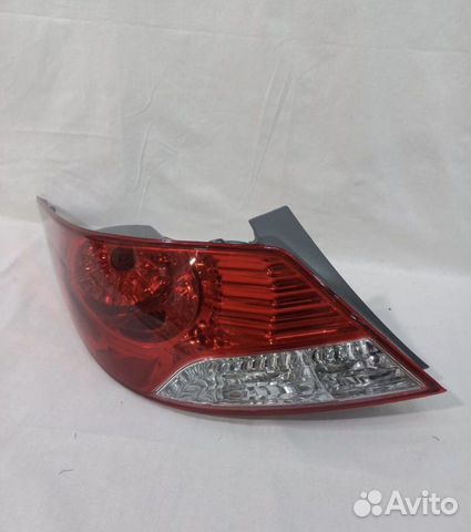 Задняя левая фара на hyundai solaris